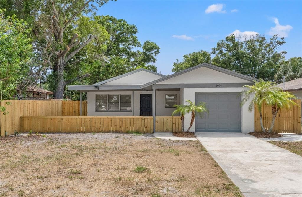 2054 CORAL WAY LARGO, FL 33771