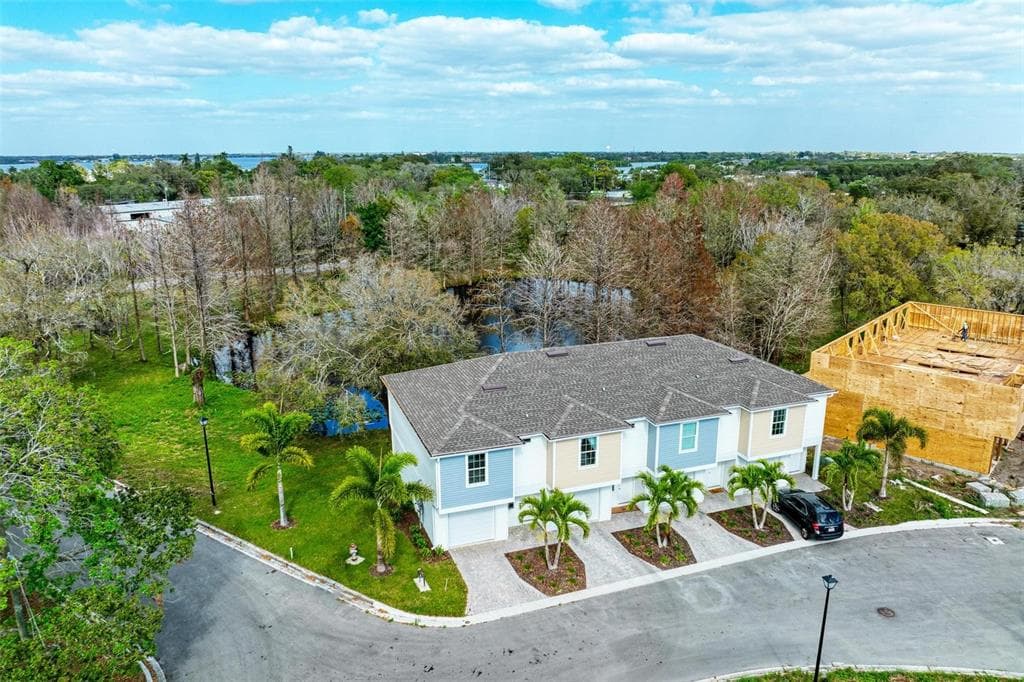 2537 6TH AVENUE E UNIT E BRADENTON, FL 34208