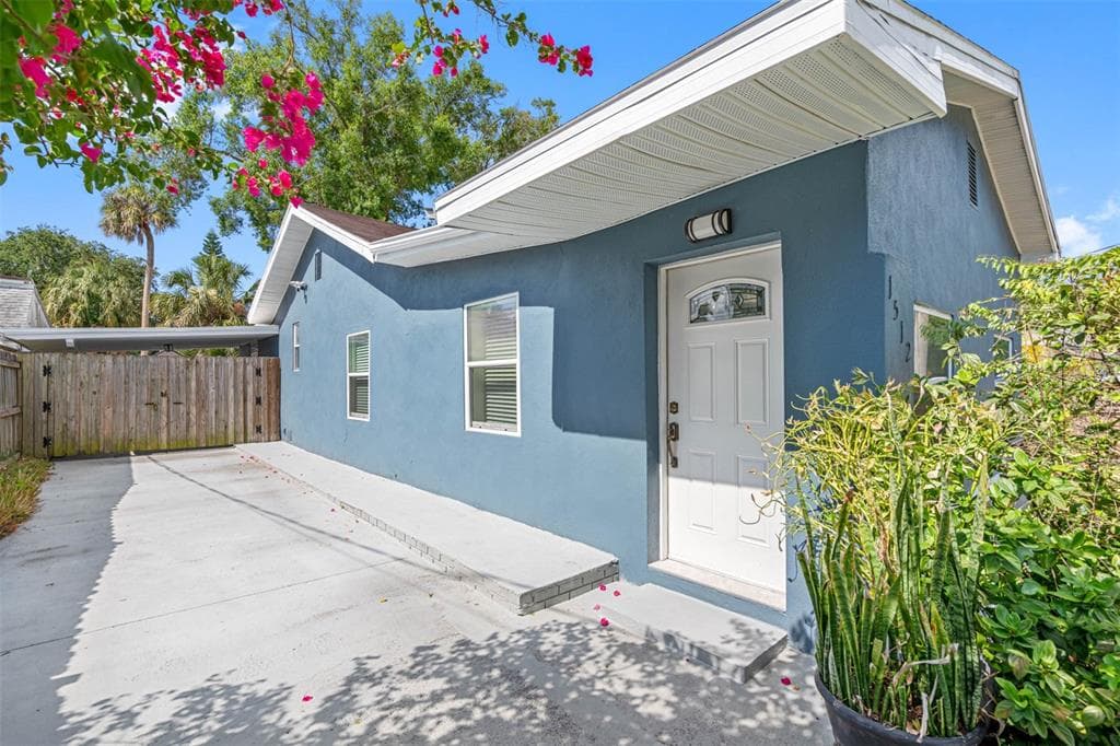 1512 W KIRBY STREET TAMPA, FL 33604