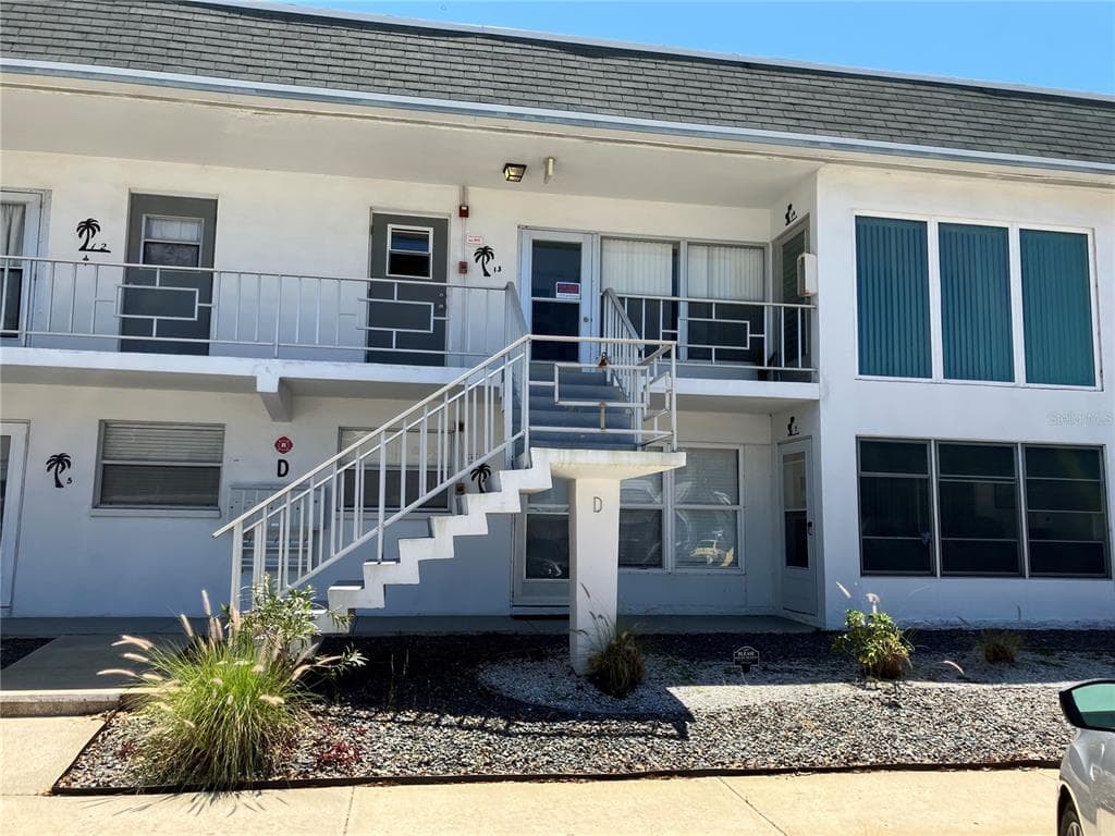 1221 DREW STREET UNIT D13