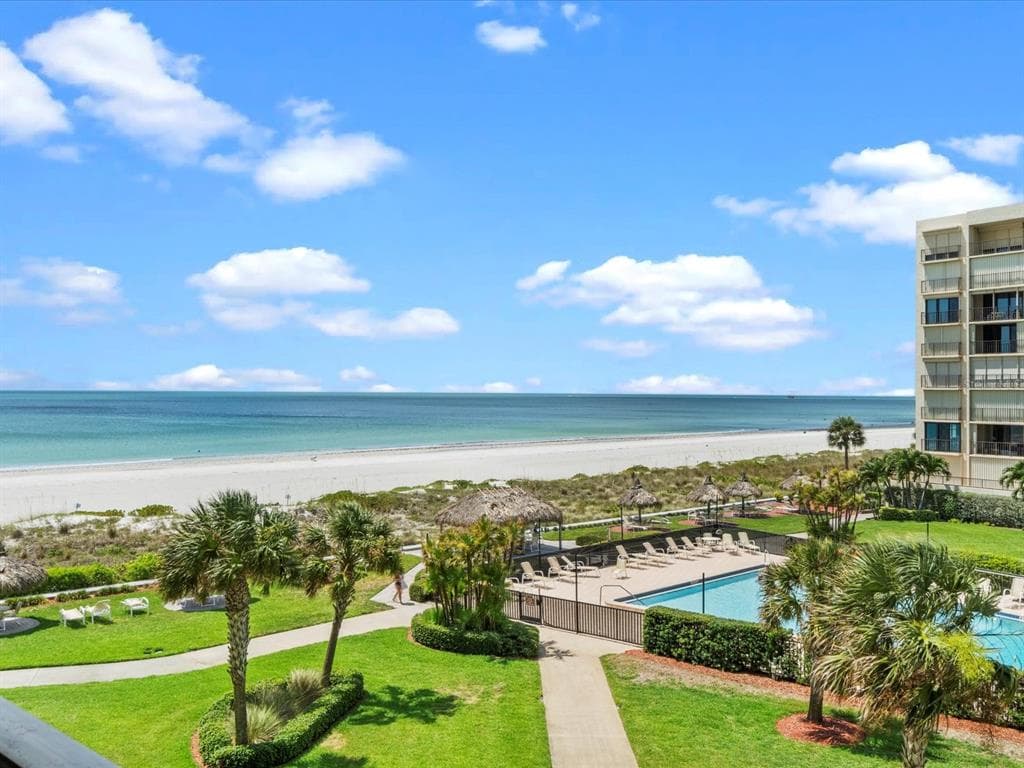 1430 GULF BOULEVARD UNIT 312 CLEARWATER BEACH, FL 33767