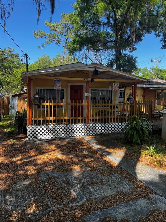 4220 E EVA STREET TAMPA, FL 33617