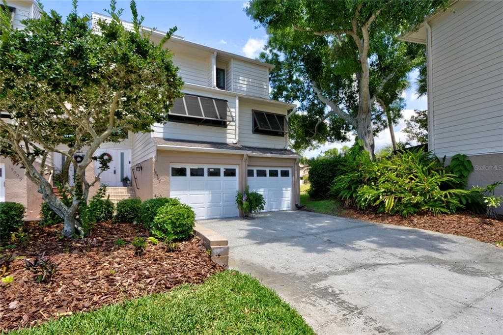 13987 LAKE POINT DRIVE CLEARWATER, FL 33762