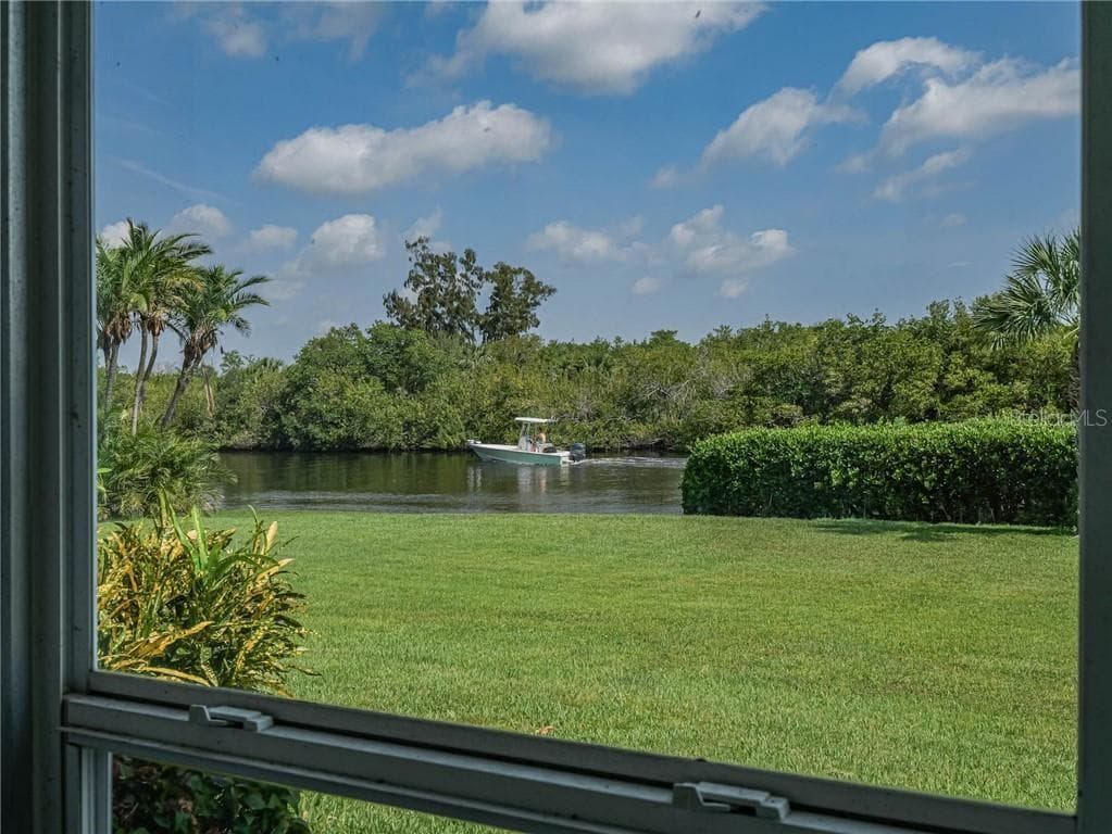 2800 INDIAN RIVER BOULEVARD UNIT L-2 VERO BEACH, FL 32960