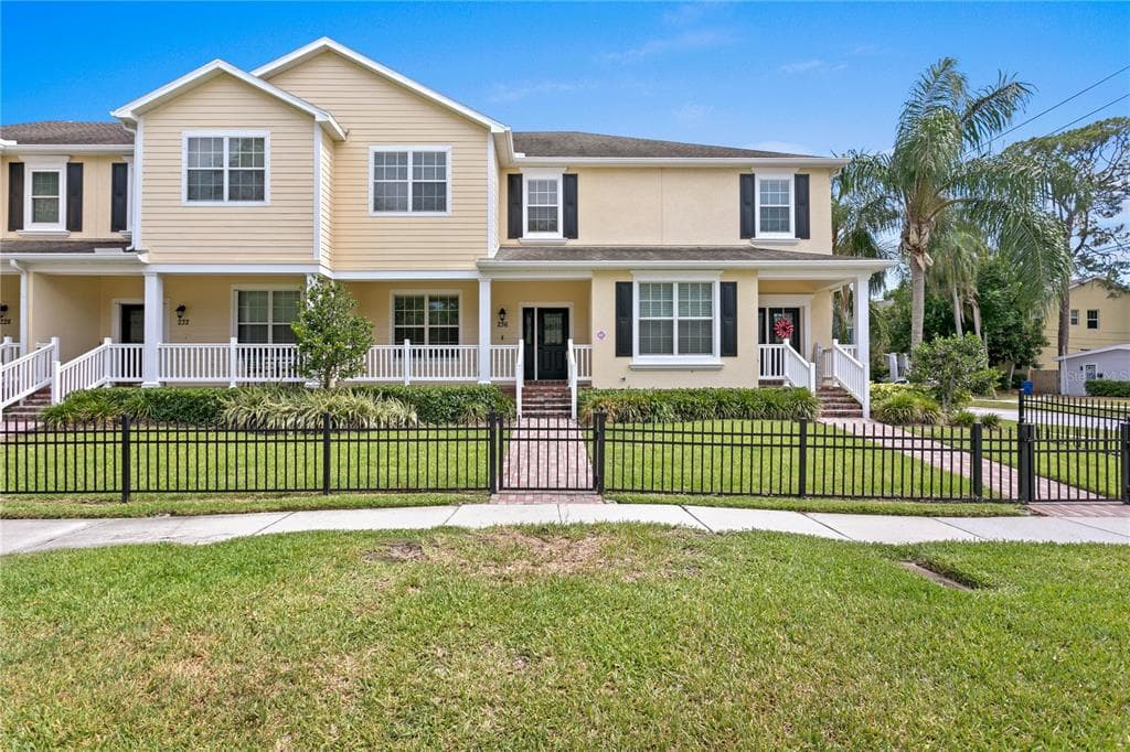 236 50TH AVENUE N ST PETERSBURG, FL 33703