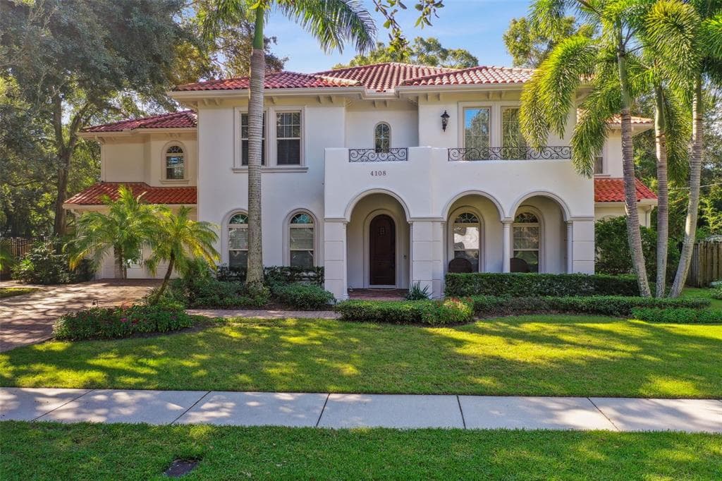 4108 W SAN LUIS STREET TAMPA, FL 33629
