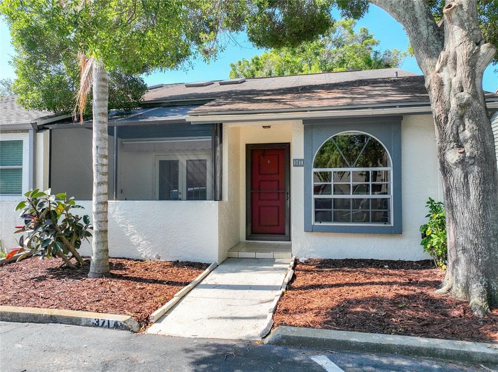 3714 MISSION COURT LARGO, FL 33771