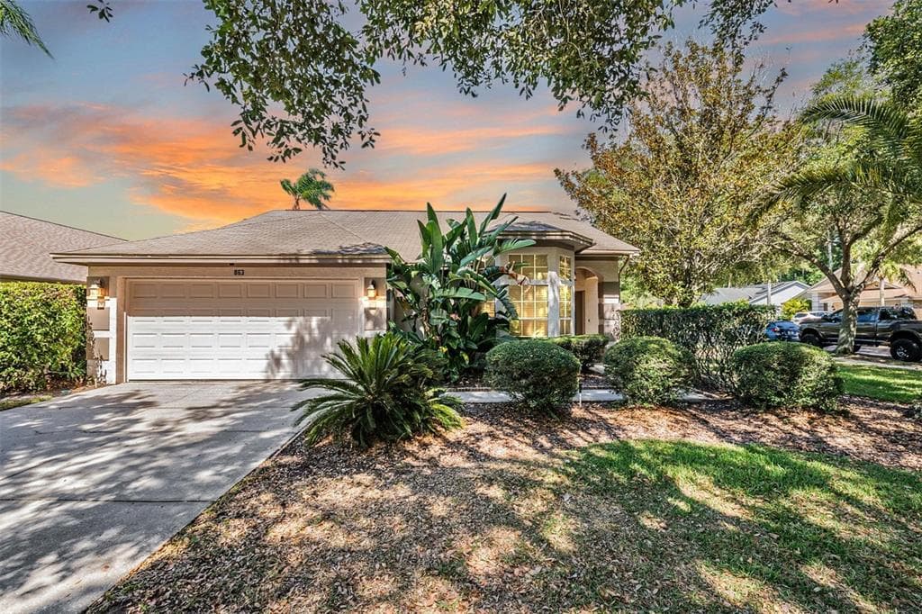 863 CRESTRIDGE CIRCLE TARPON SPRINGS, FL 34688