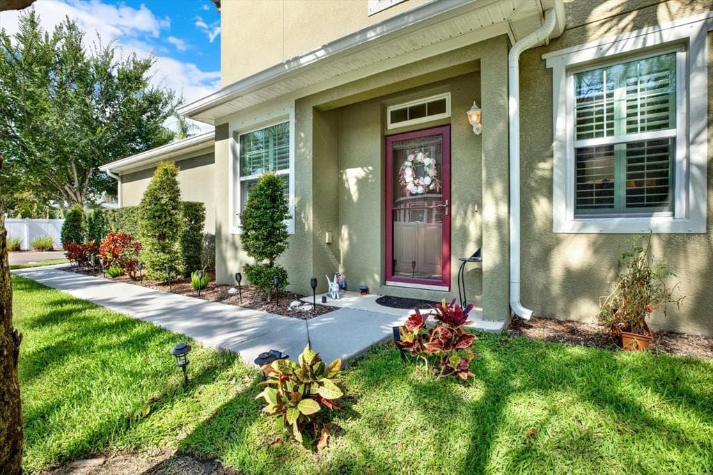 10631 WHITTINGTON COURT LARGO, FL 33773