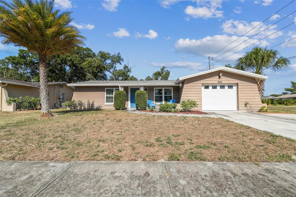 1500 SIMMONS DR CLEARWATER, FL 33756