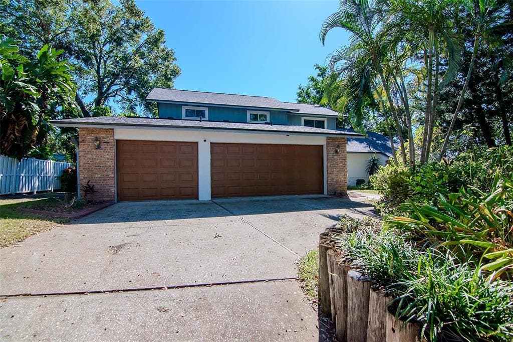 1550 CHESTNUT COURT W PALM HARBOR, FL 34683