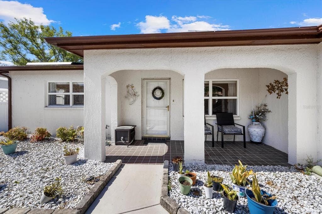 9926 WOODRIDGE COURT PORT RICHEY, FL 34668