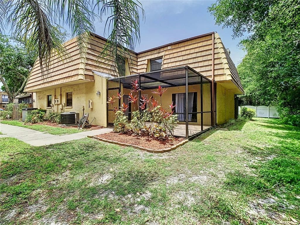 12711 TALL PINE DRIVE TAMPA, FL 33625