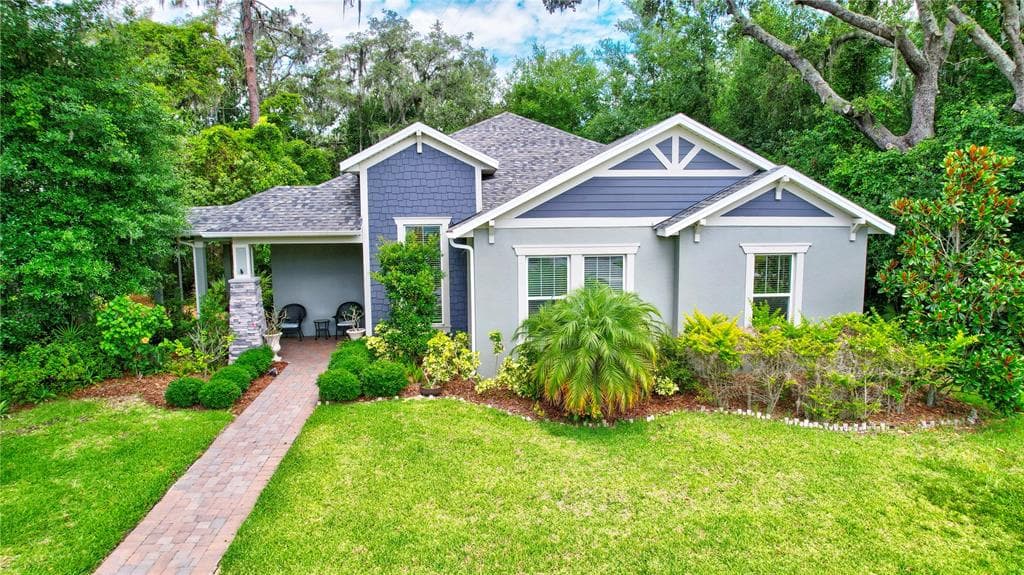 13806 LAKE FISHHAWK DRIVE LITHIA, FL 33547