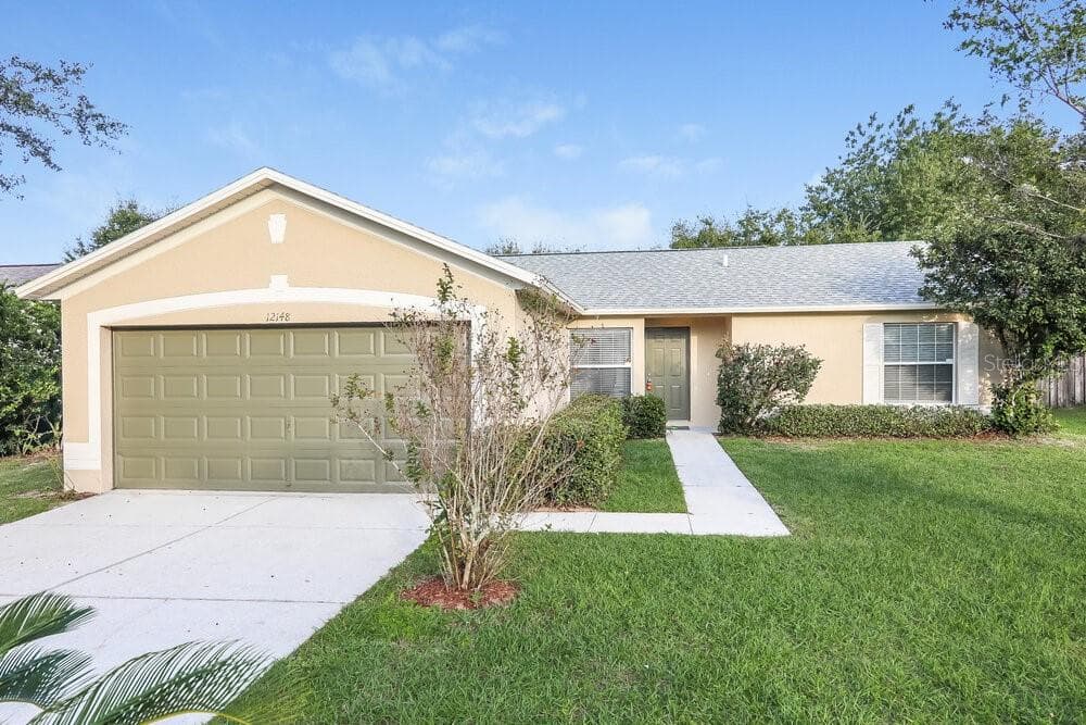 12148 WOODGLEN CIRCLE CLERMONT, FL 34711