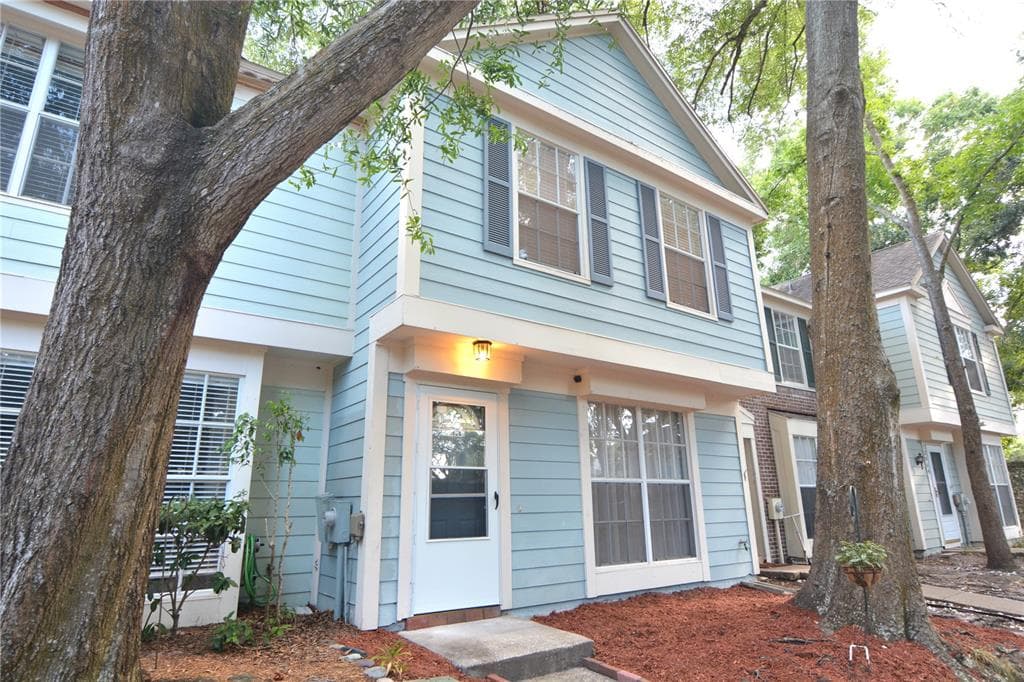 13968 FLETCHERS MILL DRIVE TAMPA, FL 33613