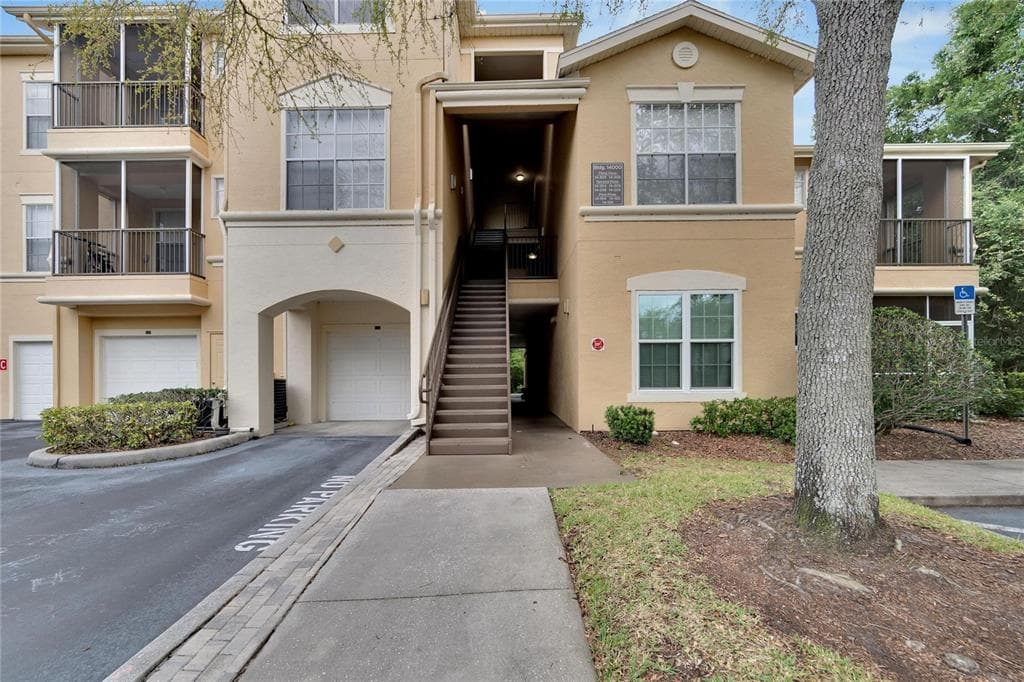 5125 PALM SPRINGS BOULEVARD UNIT 14204 TAMPA, FL 33647