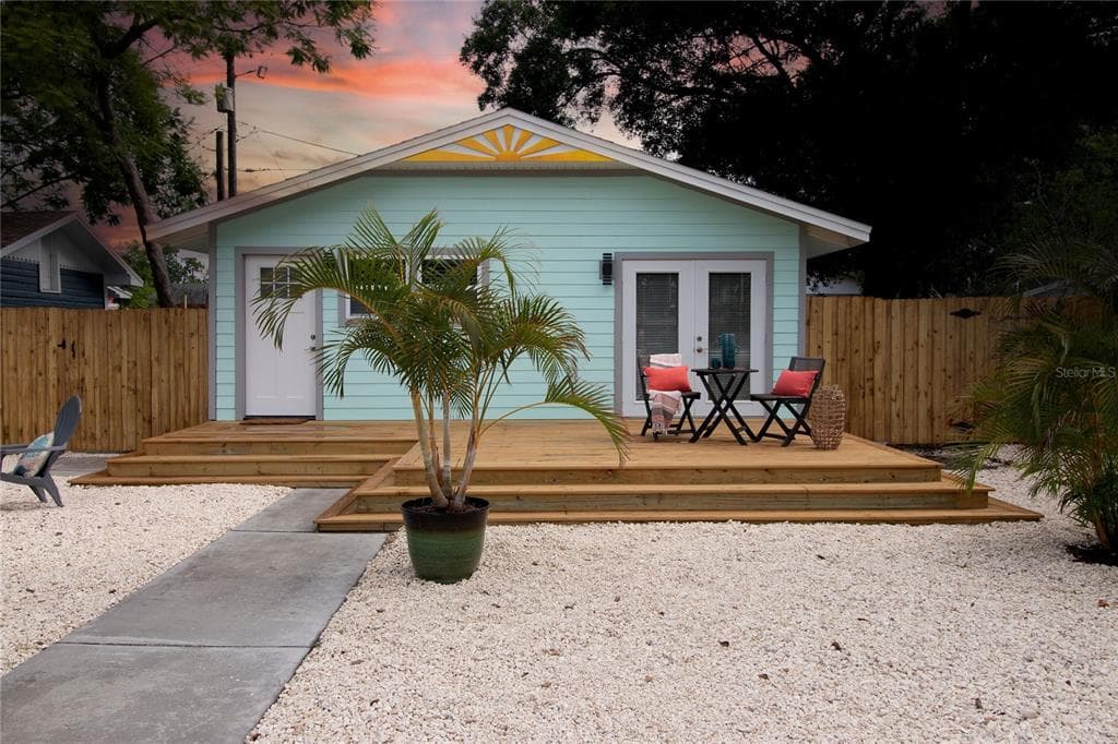 4719 17TH AVENUE S ST PETERSBURG, FL 33711