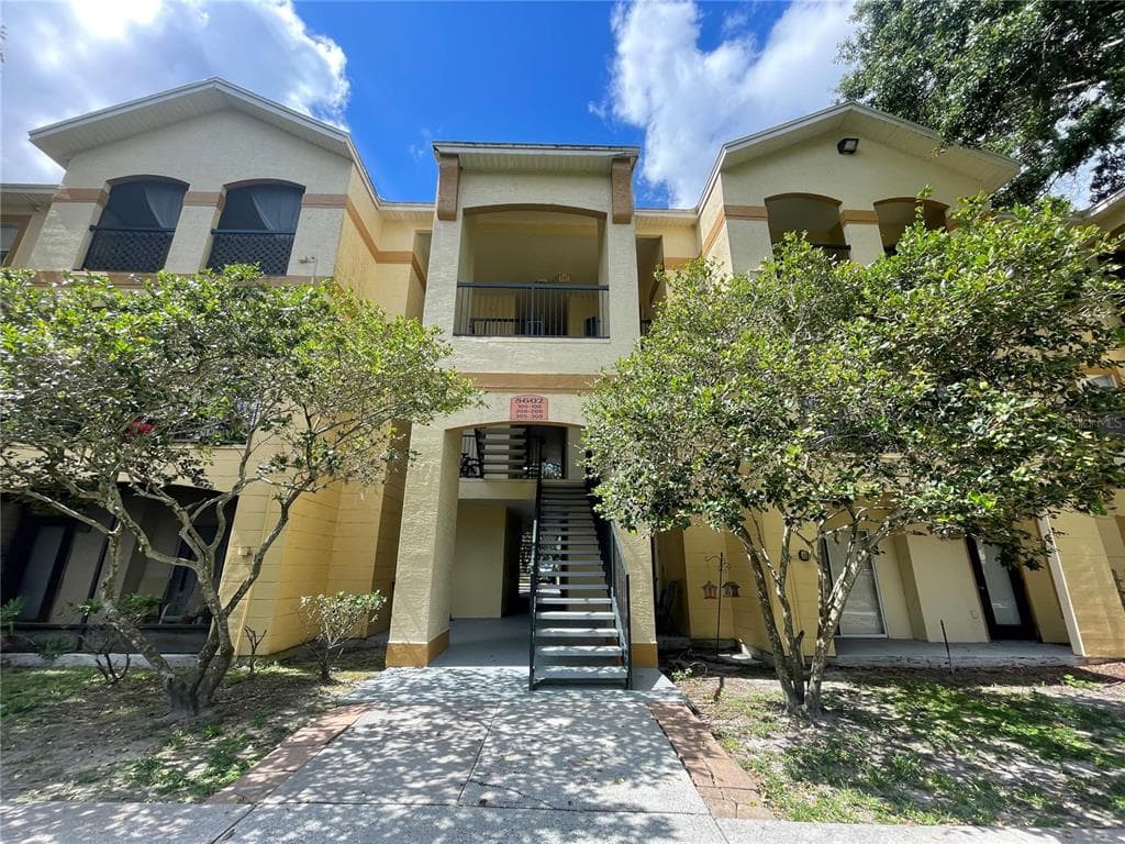 5602 PINNACLE HEIGHTS CIRCLE UNIT 308 TAMPA, FL 33624