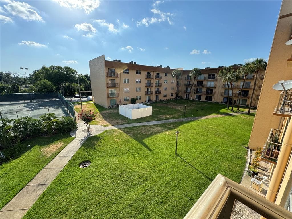 5820 N CHURCH AVENUE UNIT 350 TAMPA, FL 33614