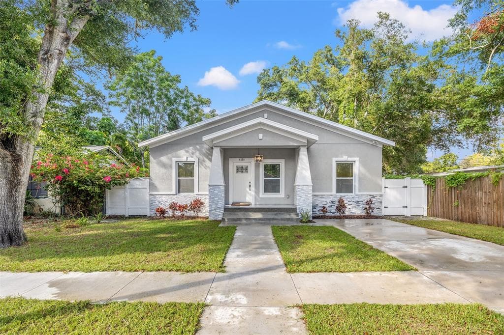 4375 IRIS STREET N ST PETERSBURG, FL 33714