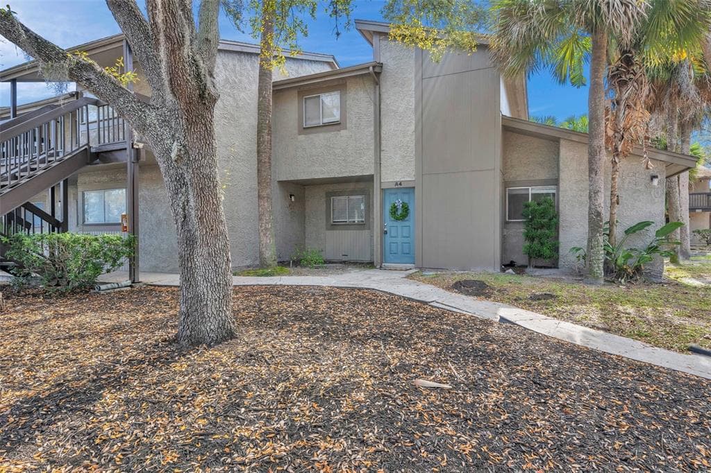 6344 NEWTOWN CIRCLE UNIT 44A4 TAMPA, FL 33615