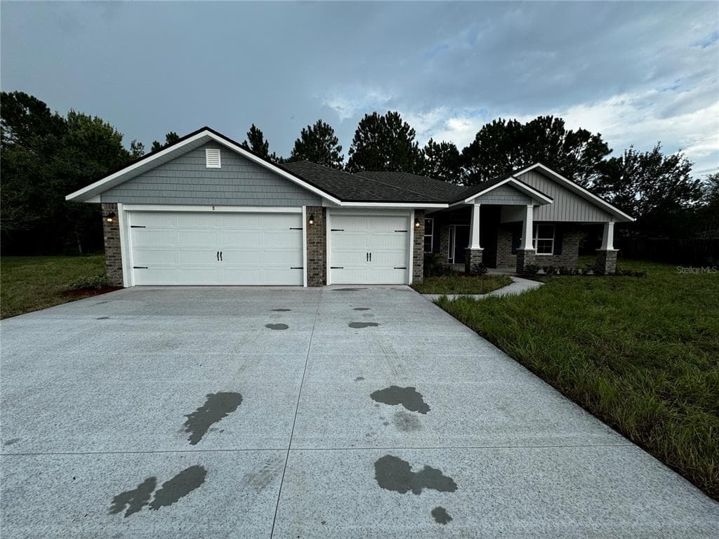 8 BIDDLESON PLACE PALM COAST, FL 32137