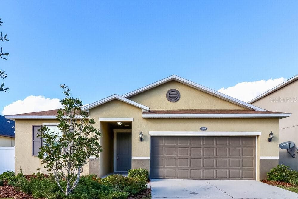 11628 TANGLE STONE DRIVE GIBSONTON, FL 33534