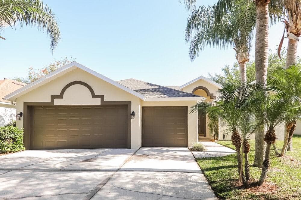 19103 DOVE CREEK DRIVE TAMPA, FL 33647