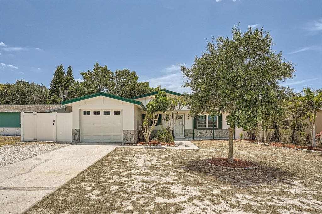 1619 STONE CREEK DRIVE TARPON SPRINGS, FL 34689