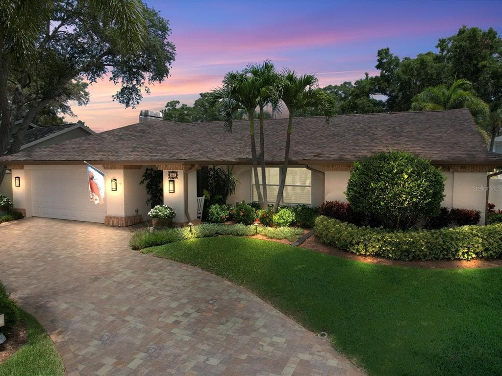 531 WALKER ROAD SAFETY HARBOR, FL 34695