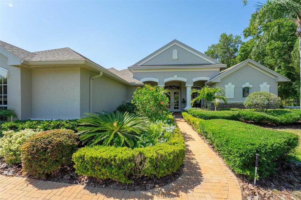 6019 FLATWOODS MANOR CIRCLE LITHIA, FL 33547