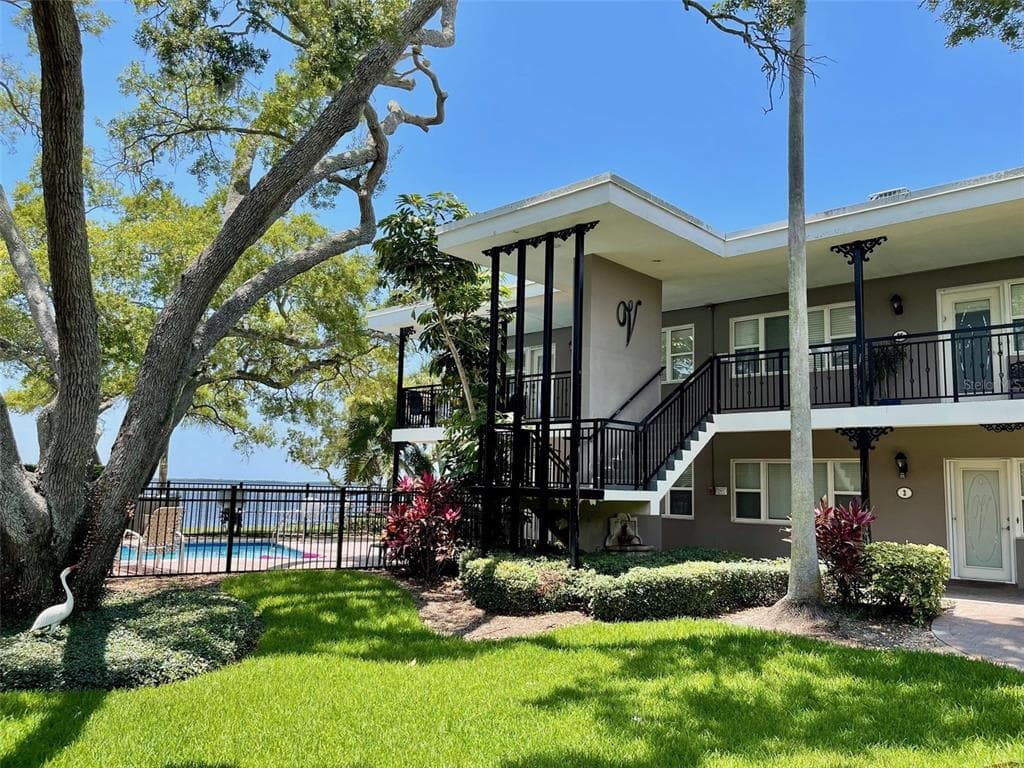 1101 VICTORIA DRIVE UNIT 26 DUNEDIN, FL 34698