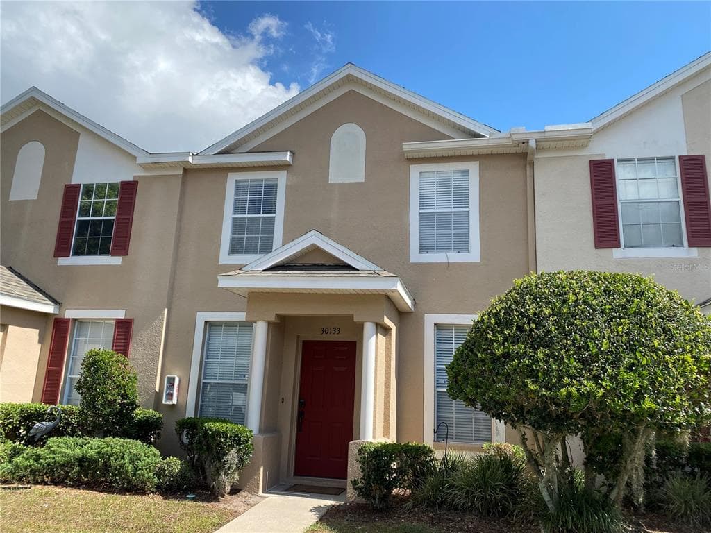 30133 BARNABY LANE WESLEY CHAPEL, FL 33543