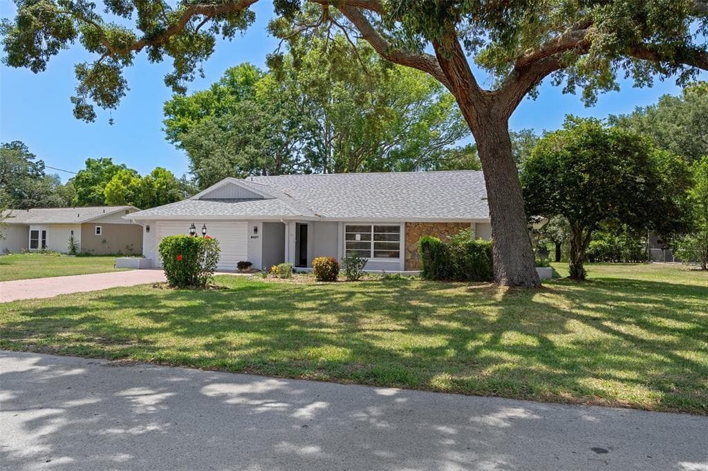 8457 BLAINE ROAD SPRING HILL, FL 34608