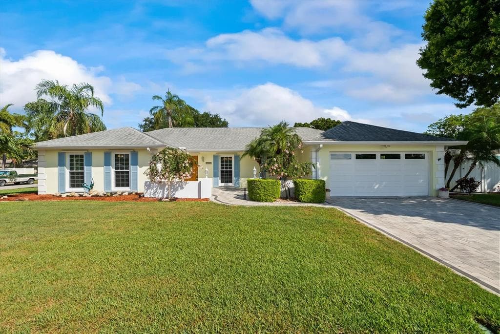 8900 MERRIMOOR BOULEVARD SEMINOLE, FL 33777