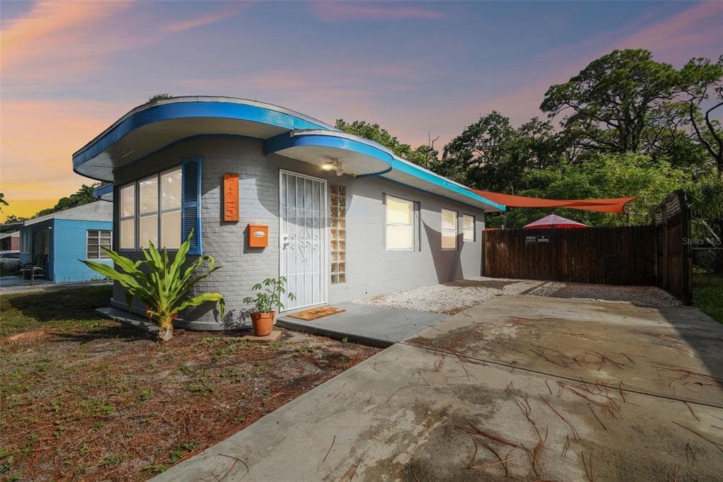725 30TH AVENUE S ST PETERSBURG, FL 33705