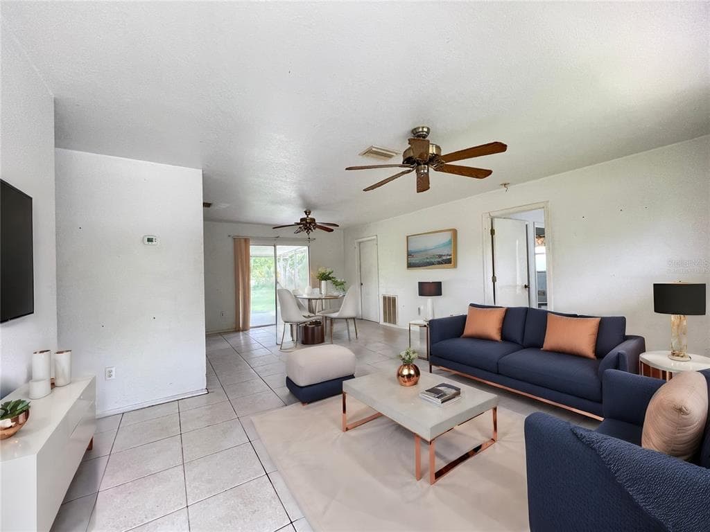 18289 EBLIS AVENUE PORT CHARLOTTE, FL 33948
