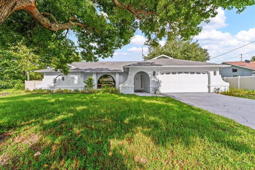 5124 KEYSVILLE AVENUE SPRING HILL, FL 34608