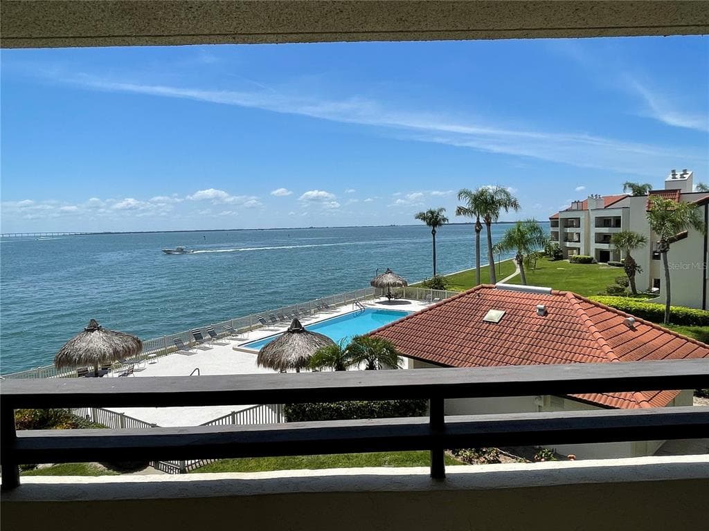 103 1ST STREET E UNIT 210 TIERRA VERDE, FL 33715