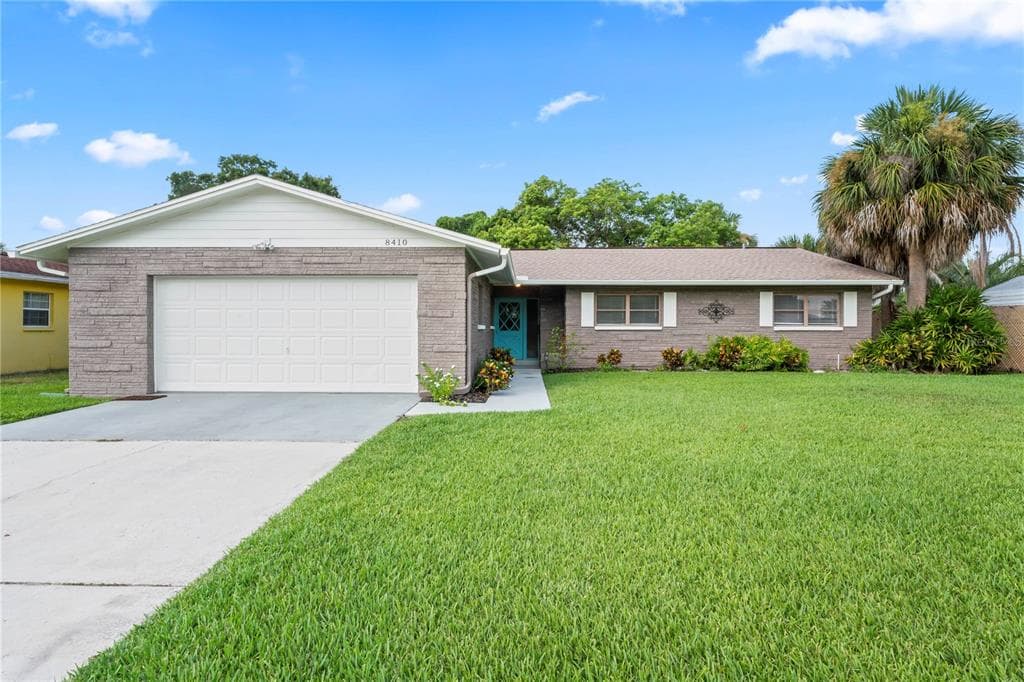 8410 FLAGSTONE DRIVE
