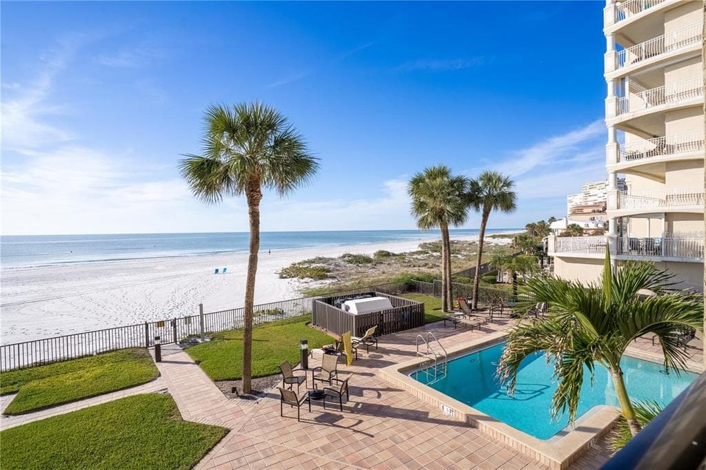 17710 GULF BOULEVARD UNIT 202 REDINGTON SHORES, FL 33708