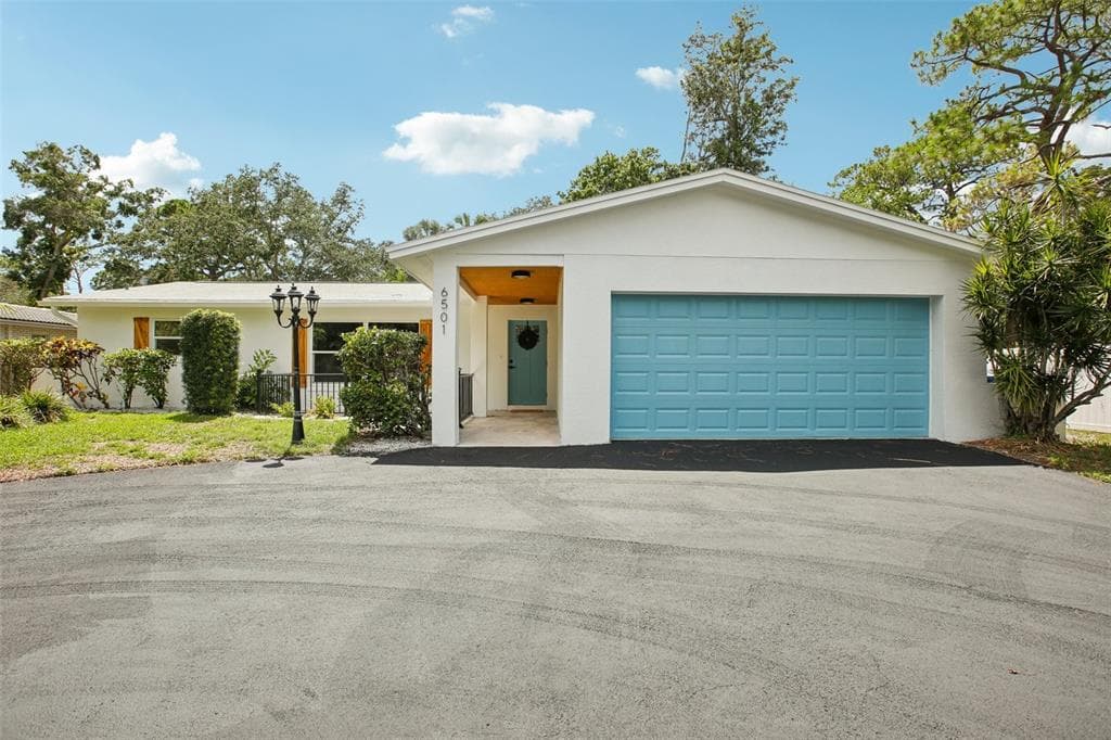 6501 4TH STREET S ST PETERSBURG, FL 33705