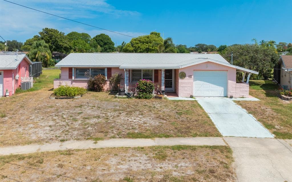 5245 RIDDLE ROAD HOLIDAY, FL 34690