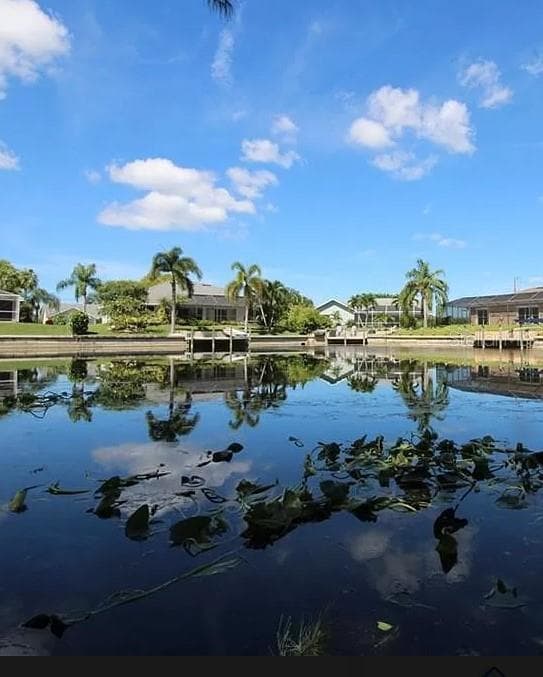 3935 SW 13TH AVENUE CAPE CORAL, FL 33914
