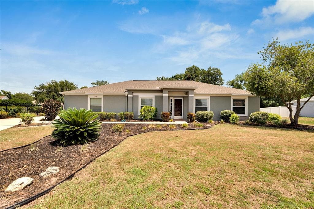 6514 CLAIR SHORE DRIVE APOLLO BEACH, FL 33572