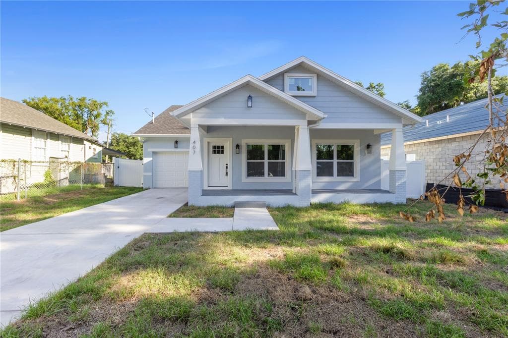 407 E CLUSTER AVENUE TAMPA, FL 33604