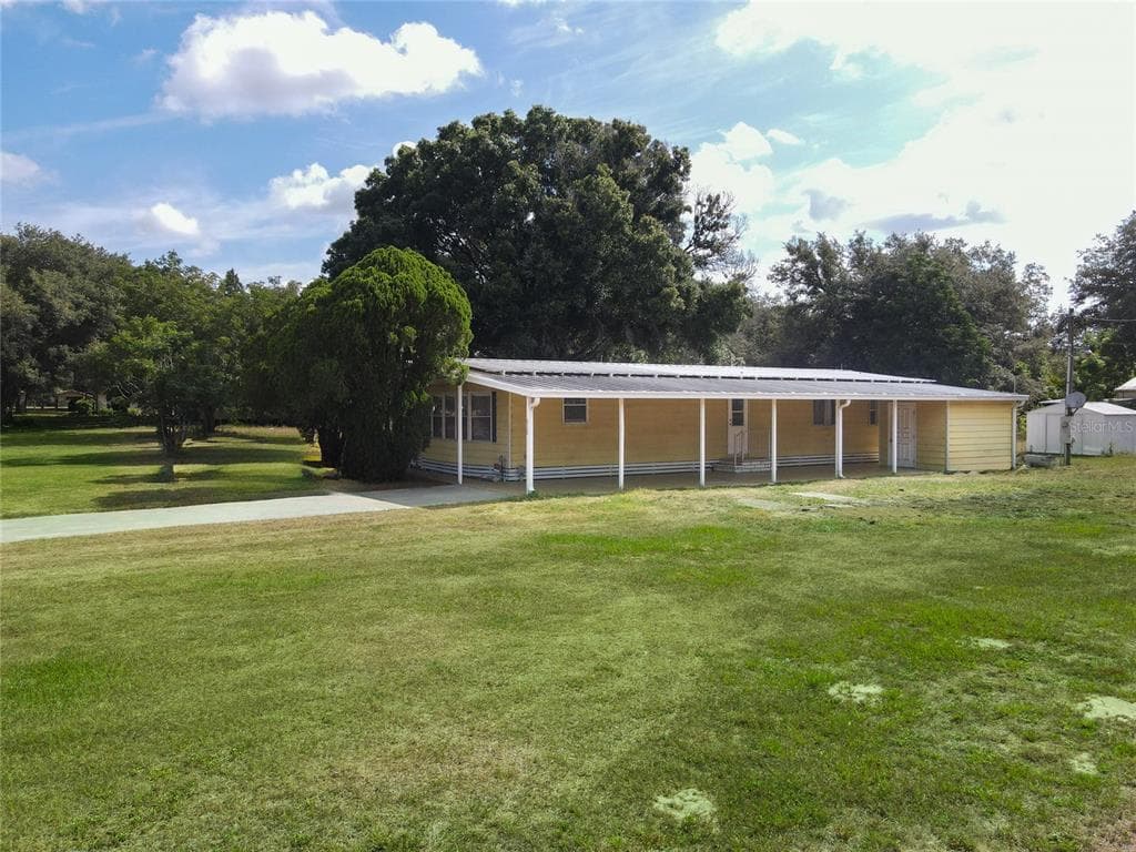 8122 ADEL LANE ZEPHYRHILLS, FL 33540