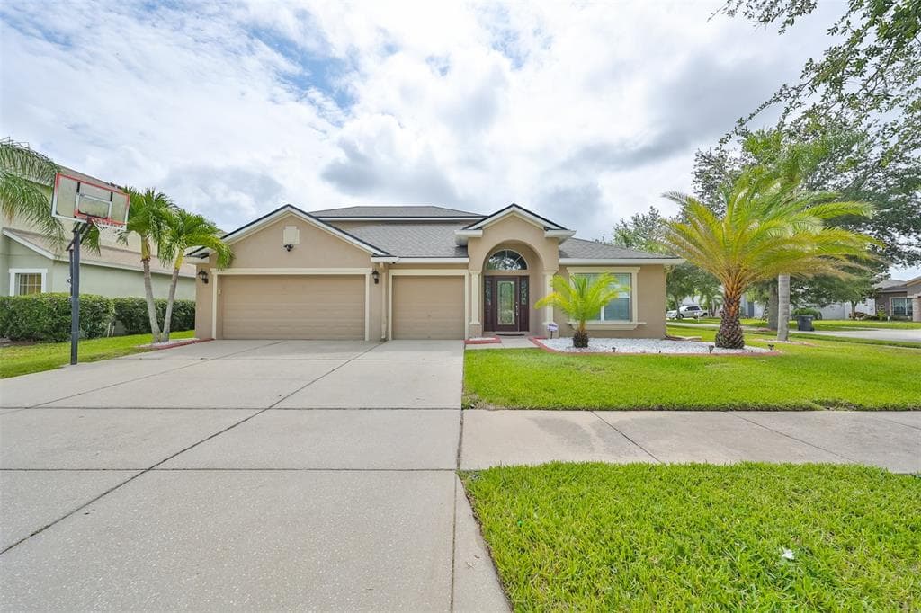 13710 SNOWDEN HALL PLACE RIVERVIEW, FL 33579