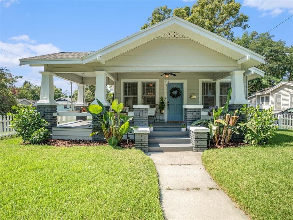 211 E JEAN STREET TAMPA, FL 33604